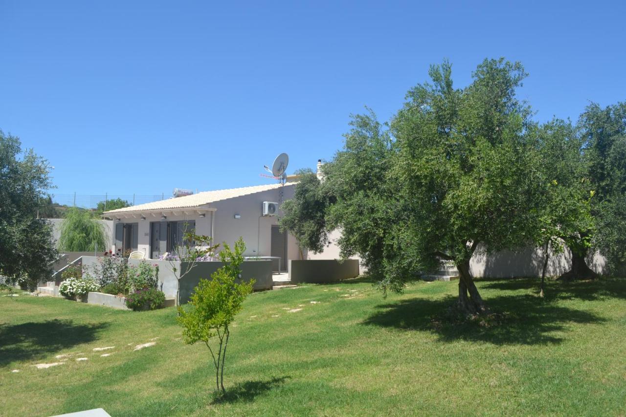 Alexandra'S Garden Houses 斯塔罗斯 外观 照片