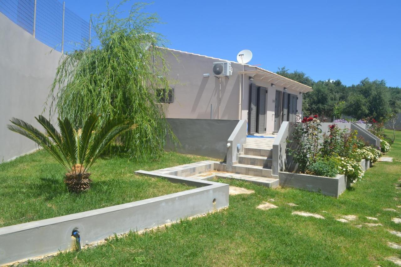 Alexandra'S Garden Houses 斯塔罗斯 外观 照片